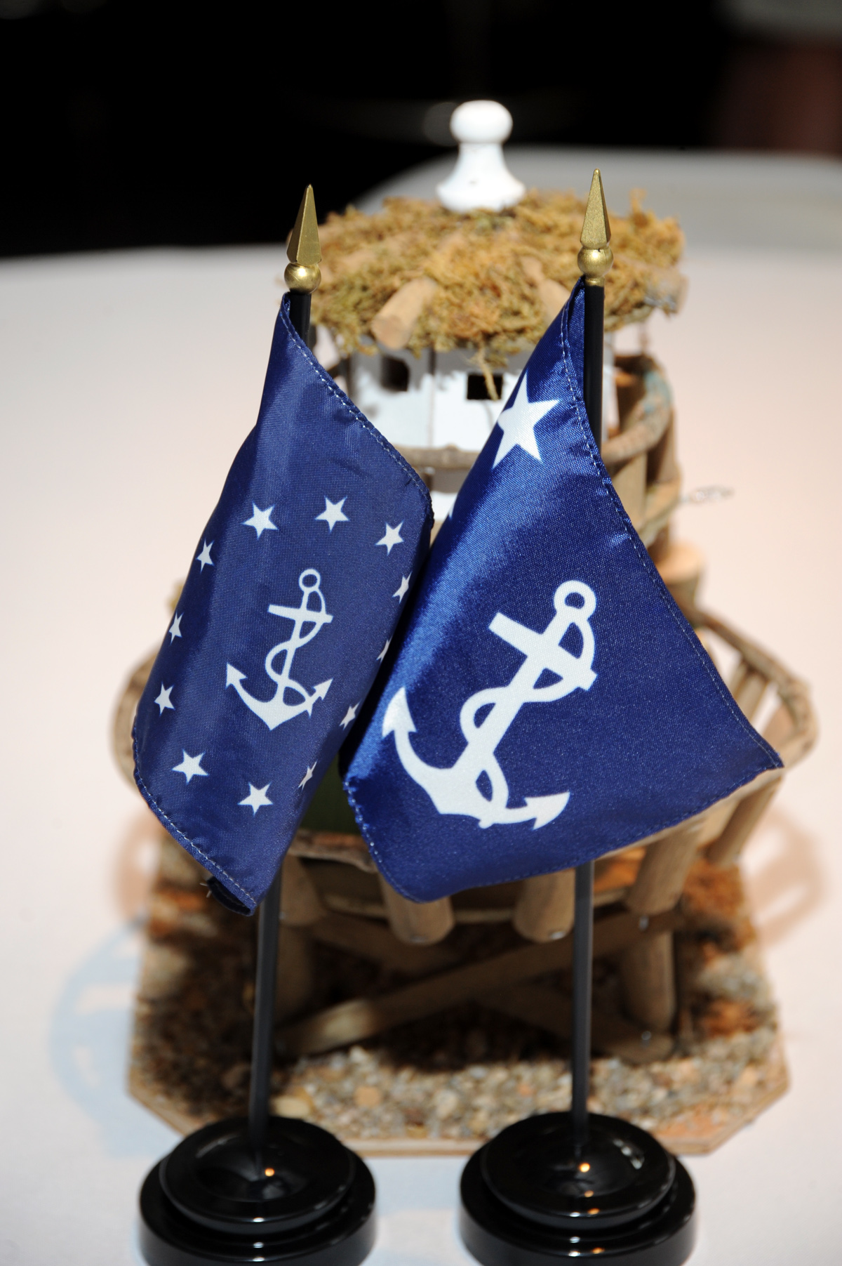 Commodore & Past Commodore table flags