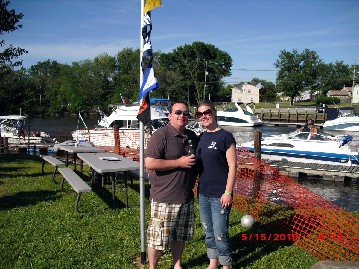 T & Mel by RiverWinds Flag Pole